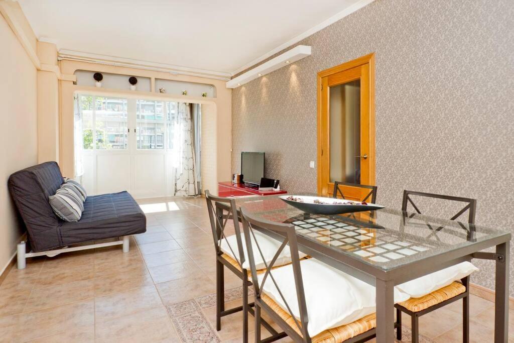Glorias:Sagrada Familia 15 Minutos - Playa 20 Minutos Appartement Barcelona Buitenkant foto