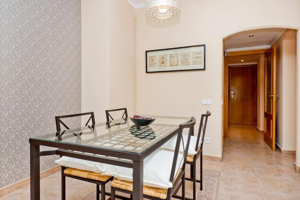 Glorias:Sagrada Familia 15 Minutos - Playa 20 Minutos Appartement Barcelona Buitenkant foto